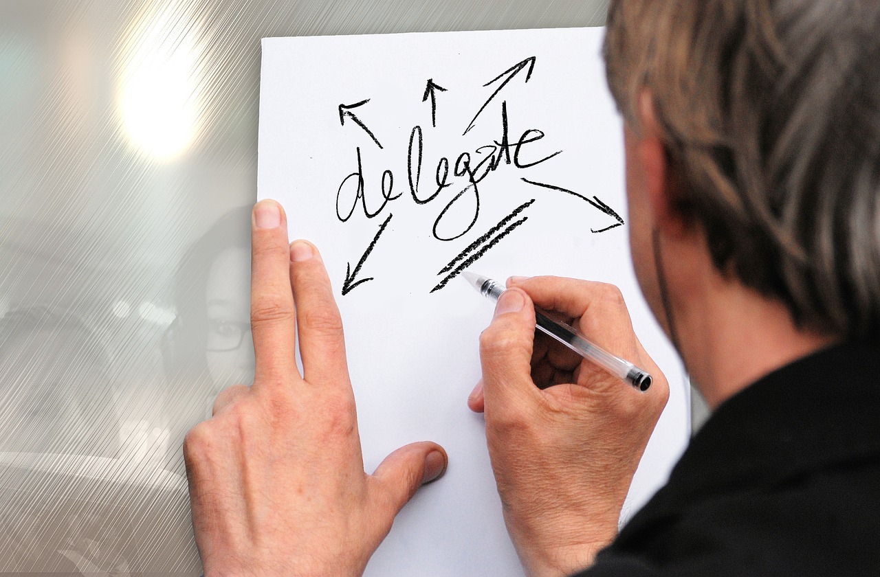 découvrez comment la délégation permet d’optimiser l’efficacité au travail, motive les équipes et favorise le développement des compétences en entreprise. conseils et bonnes pratiques pour déléguer avec succès.