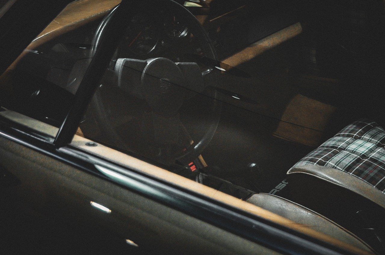 découvrez notre tableau de bord financier interactif : surveillez vos indicateurs clés, analysez vos données en temps réel et prenez des décisions éclairées pour optimiser la gestion de vos finances.